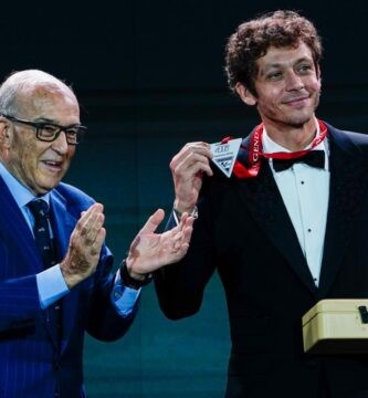 Carmelo Ezpeleta Valentino Rossi