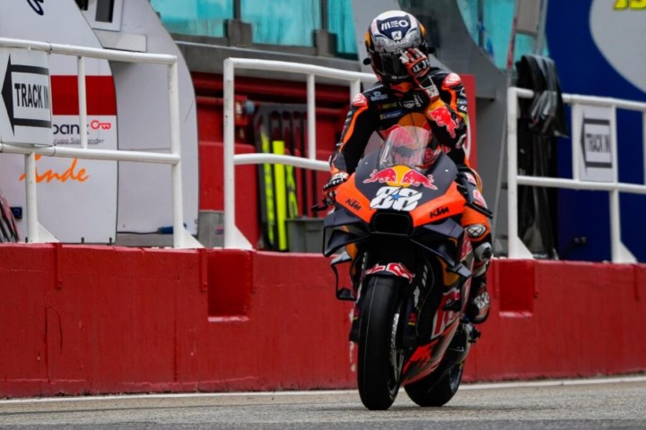 Miguel Oliveira KTM Aprilia MotoGP Maverick Viñales