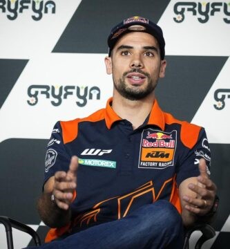 Miguel Oliveira KTM Aprilia MotoGP Maverick Viñales