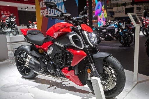 Ducati Diavel V4