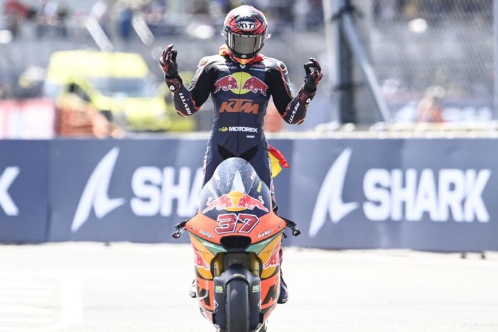 Augusto Fernández Pit Beirer KTM MotoGP