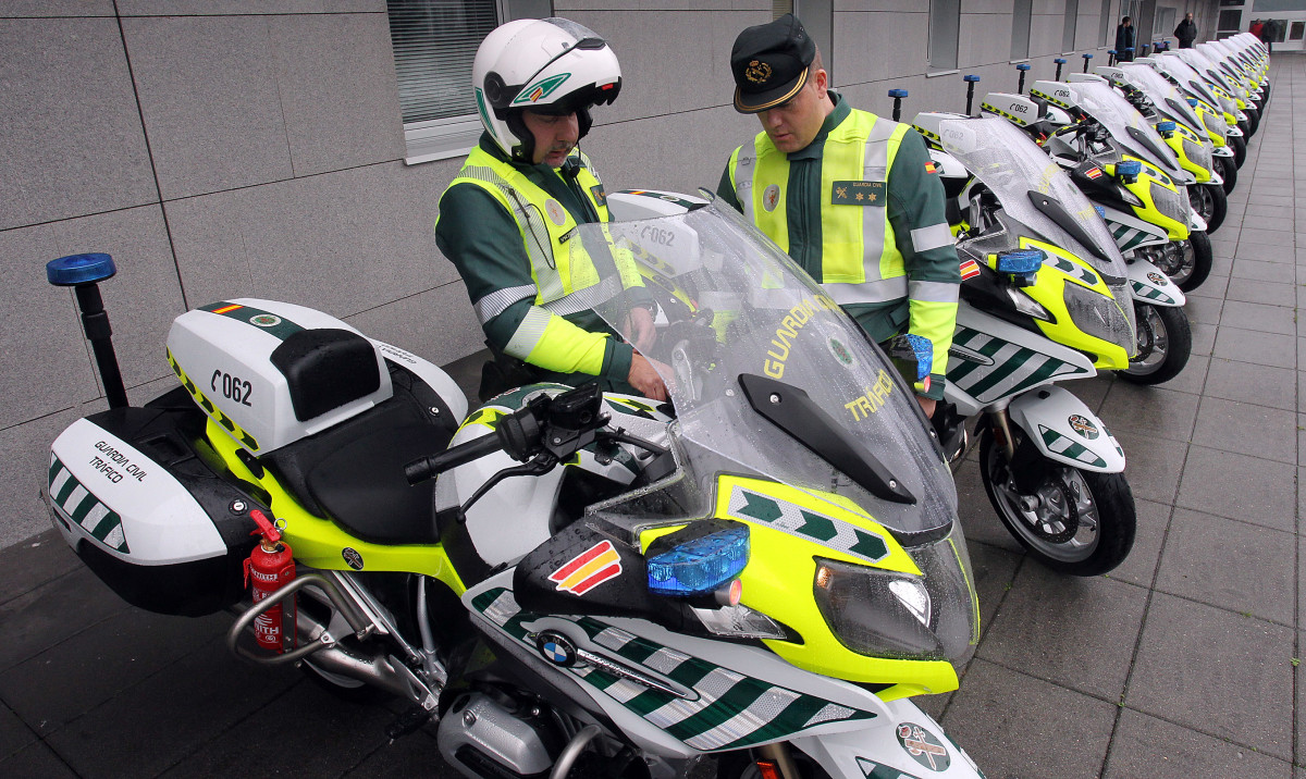La Guardia Civil dispondrá de 3.500 chalecos airbag | MOTOSAN