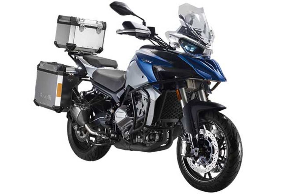 Benelli TRK 800