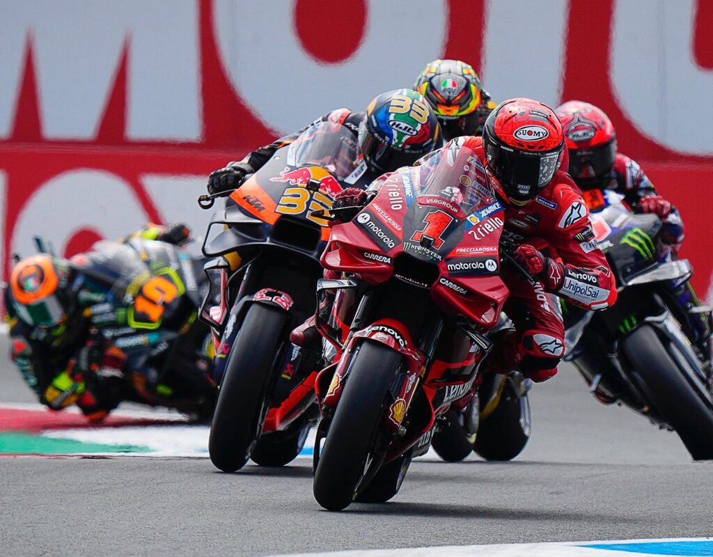 Pilotos MotoGP 2024: Parrilla confirmada, equipos y marcas del Mundial de  motociclismo