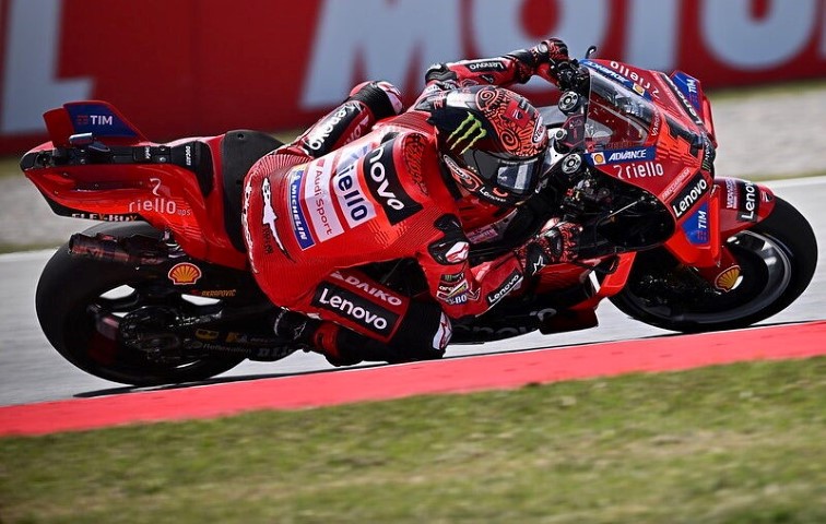 pecco-bagnaia-cataluña