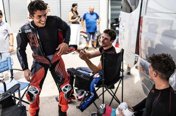 Foto: Manu Tormo, RRSS (@marcmarquez93)