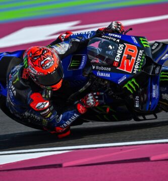Fabio Quartararo rueda con su Yamaha en el GP de Qatar