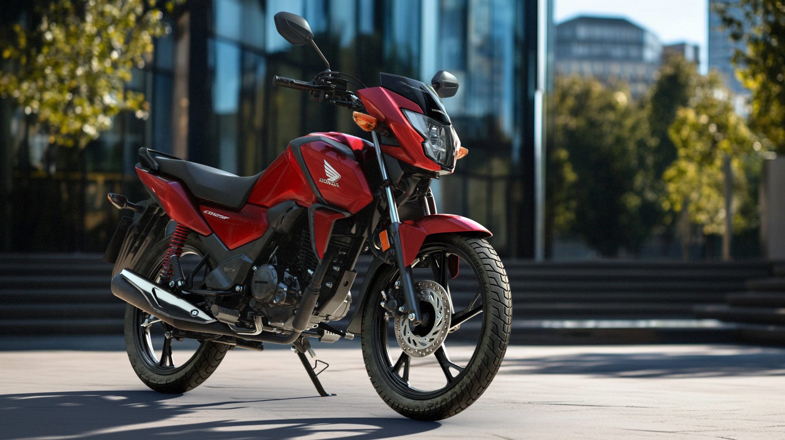 https://www.motosan.es/wp-content/uploads/2025/05/533915_26YM_HONDA_CB125F-scaled.jpg