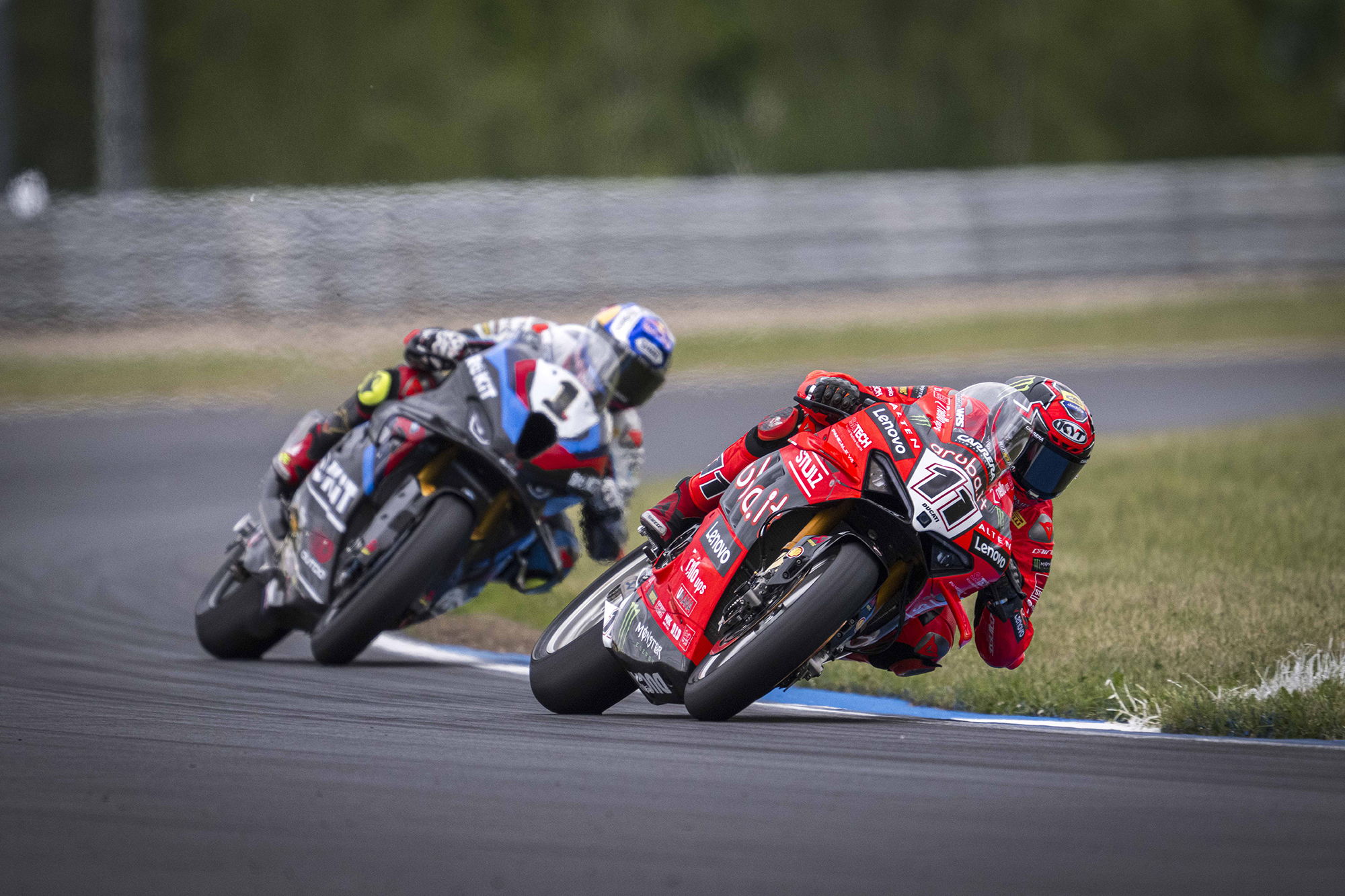 https://www.motosan.es/wp-content/uploads/2025/05/GrPiPEYWkAAftXW.jpeg