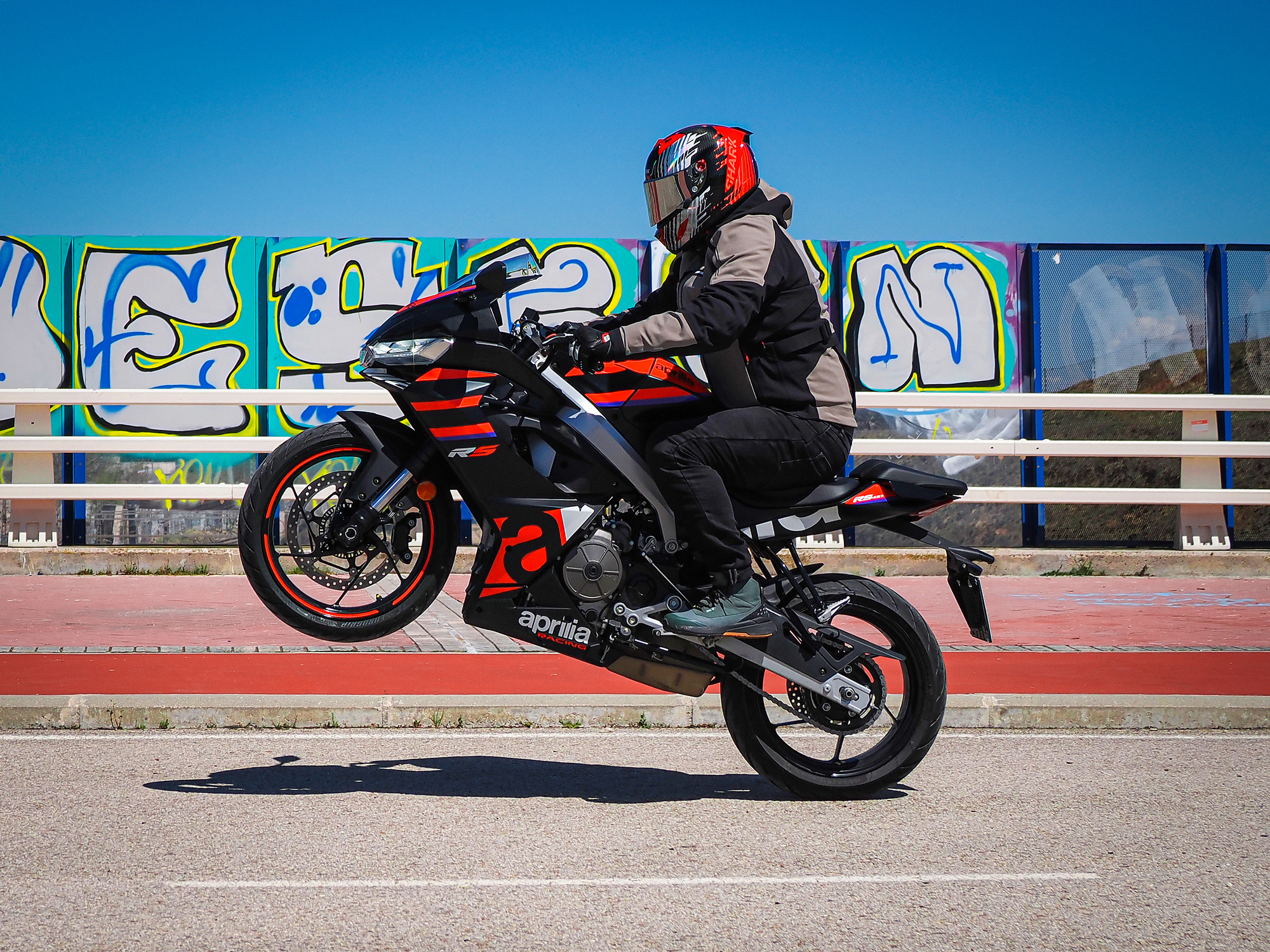 https://www.motosan.es/wp-content/uploads/2025/05/P4070224BR.jpg