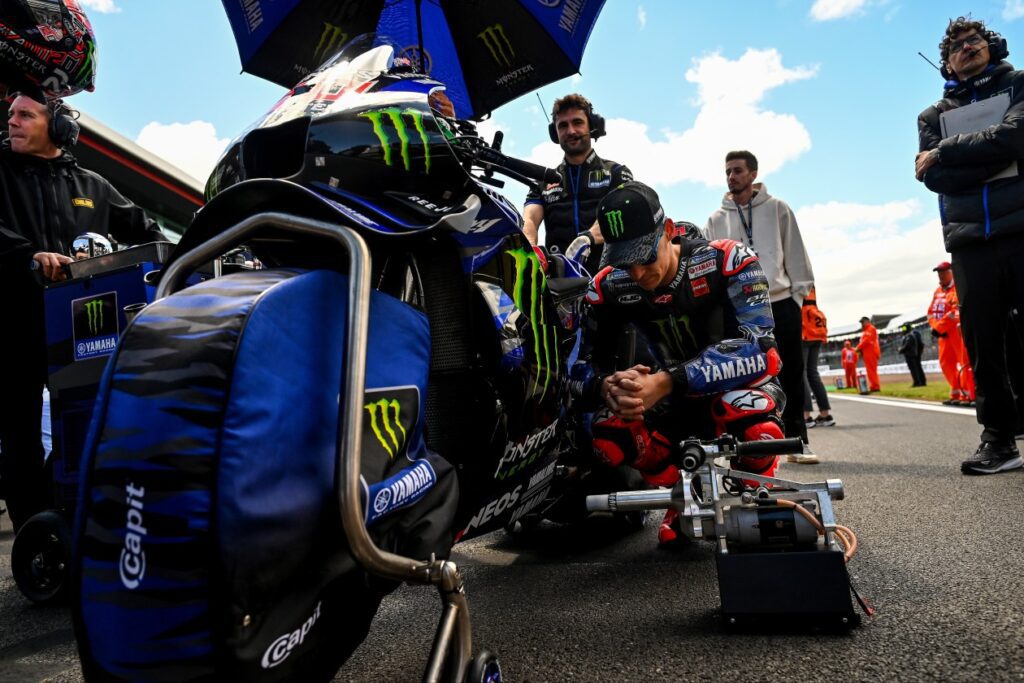pol-espargaro-fabio-quartararo-silverstone